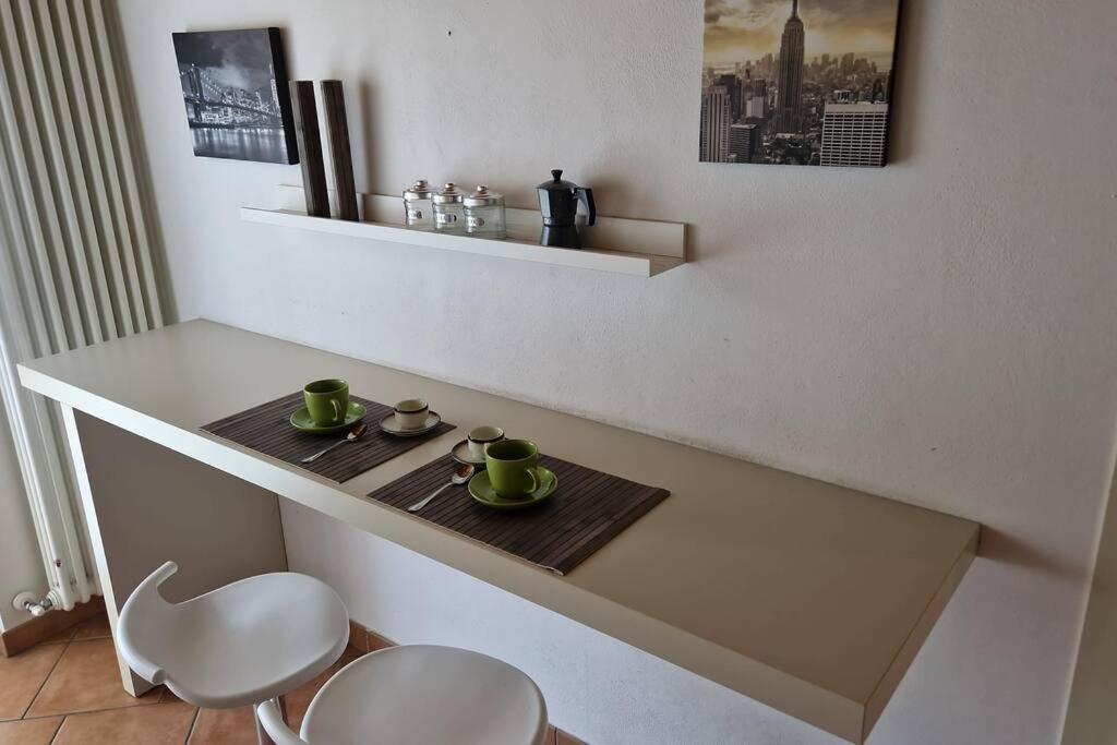 Urban Oasis Appartamento Vicinanze Como 15Km 칸투 외부 사진